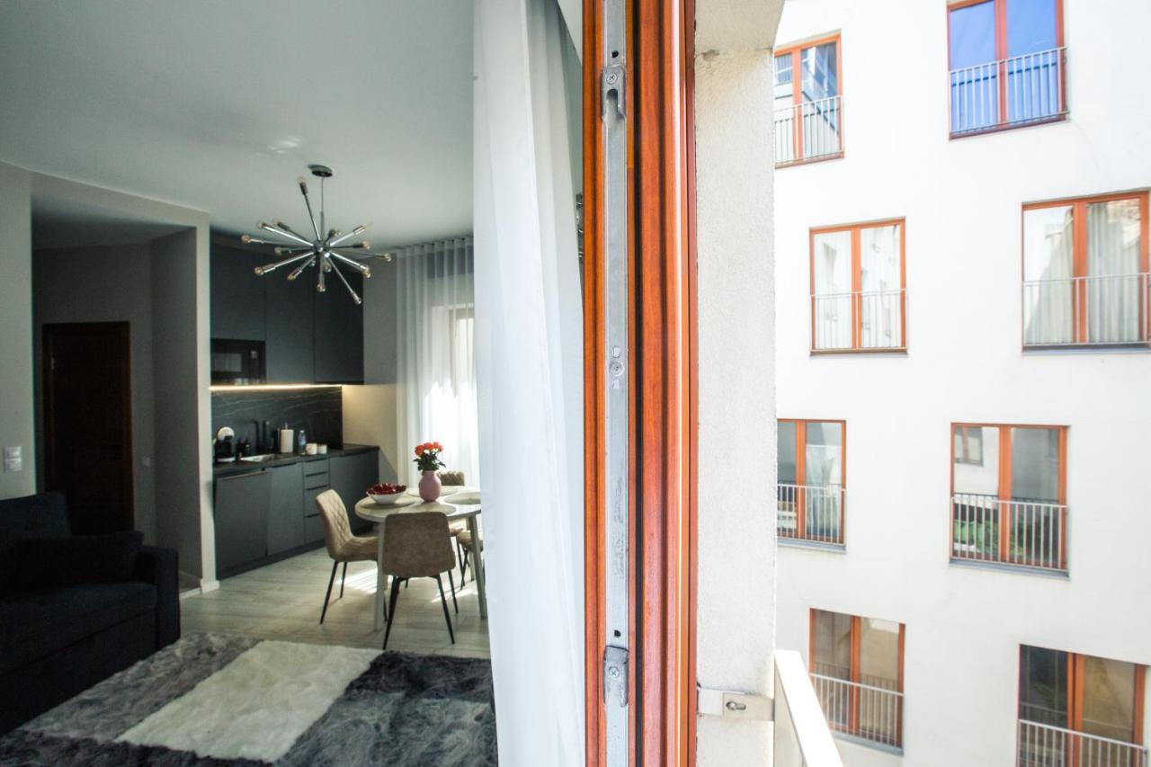 New Modern In The Old Town 里加