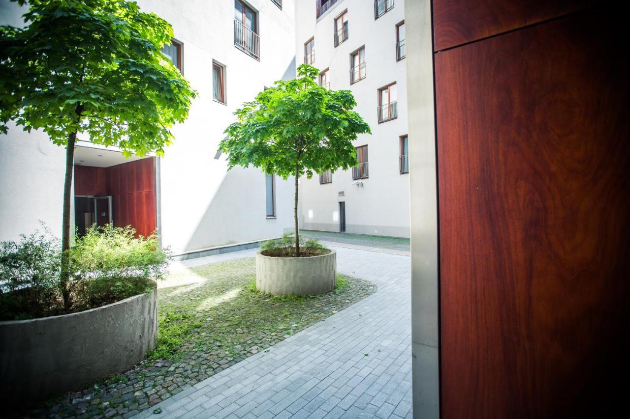 New Modern In The Old Town Апартаменти Рига